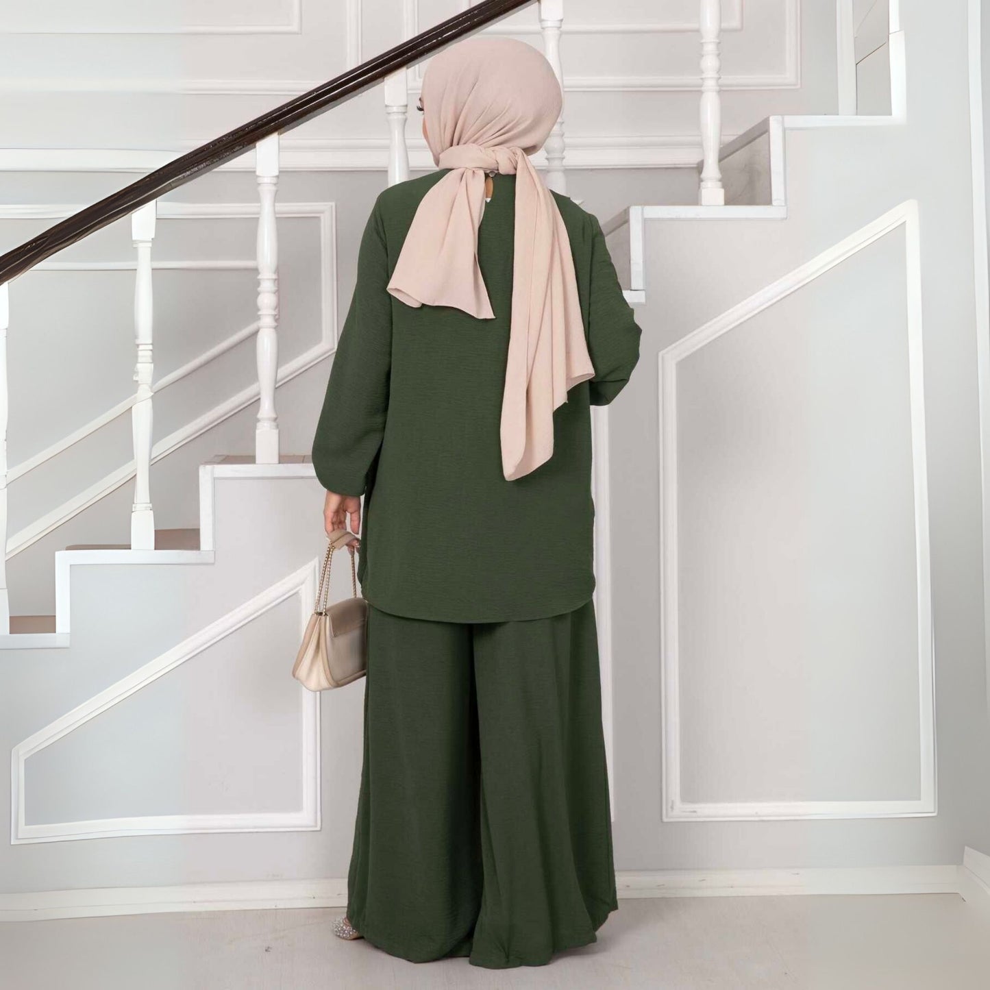 Achterkant – groene co-ord set dames, volledige bedekking